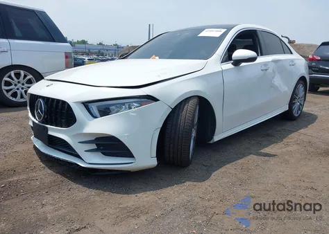 2019 Mercedes-Benz A 220 from USA, damaged, VIN WDD3G4EB0KW012987